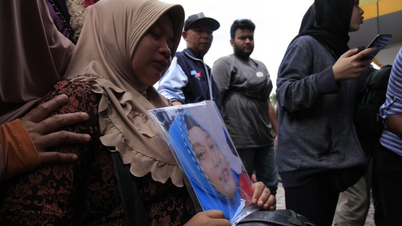 Suasana Haru Keluarga Korban Kebakaran Pabrik Korek Api di RS Bhayangkara