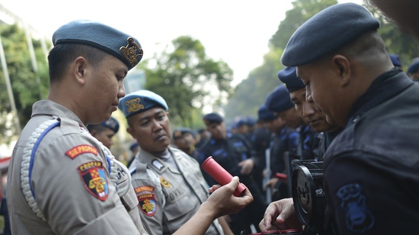 Puluhan Ribu Personel TNI-Polri Amankan Sidang Putusan Sengketa Pilpres - Bagian 5