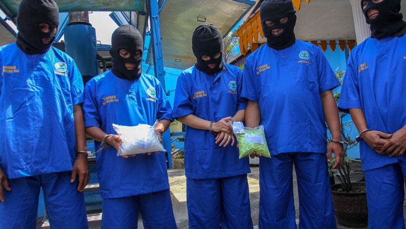 BNNP Riau Musnahkan Narkoba Jenis Sabu dan Ekstasi Senilai Rp2 Miliar - Bagian 2