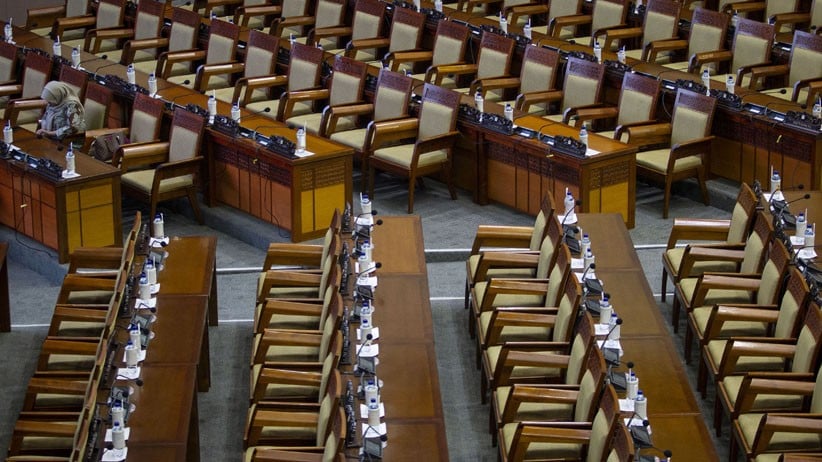 Deretan Kursi Kosong Rapat Paripurna, 220 Anggota DPR Tidak Hadir - Bagian 1