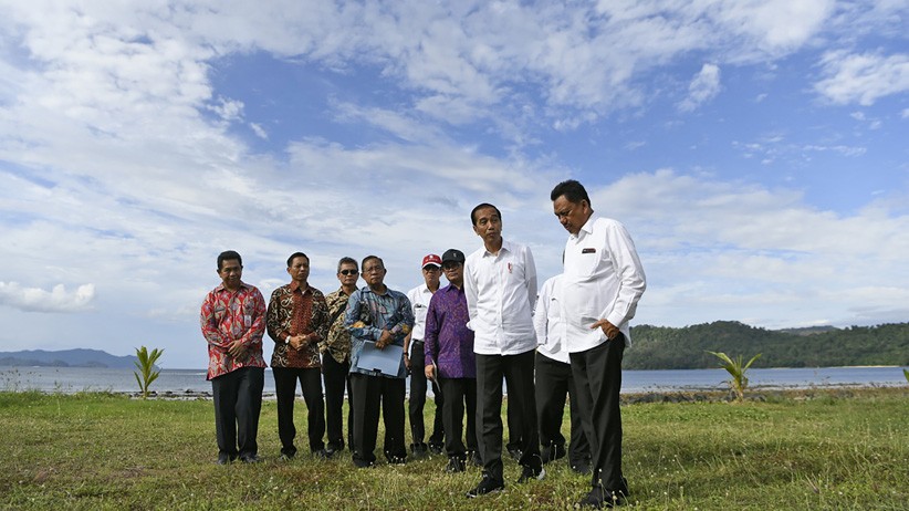 Presiden Jokowi Kunjungi Kawasan Ekonomi Khusus Tanjung Pulisan - Bagian 1