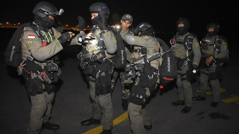 Aksi Prajurit Yontaifib 2 Marinir Terjun Tempur Latihan Armada Jaya XXXVII - Bagian 2