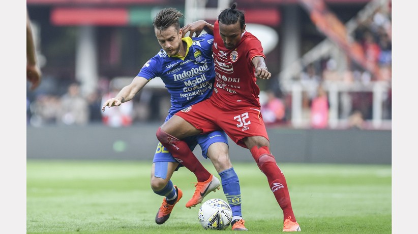 Laga Persija Vs Persib Berakhir Imbang 1-1 - Bagian 4