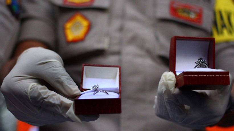 Tampang Komplotan Pencuri 18 Berlian Senilai Rp850 Juta