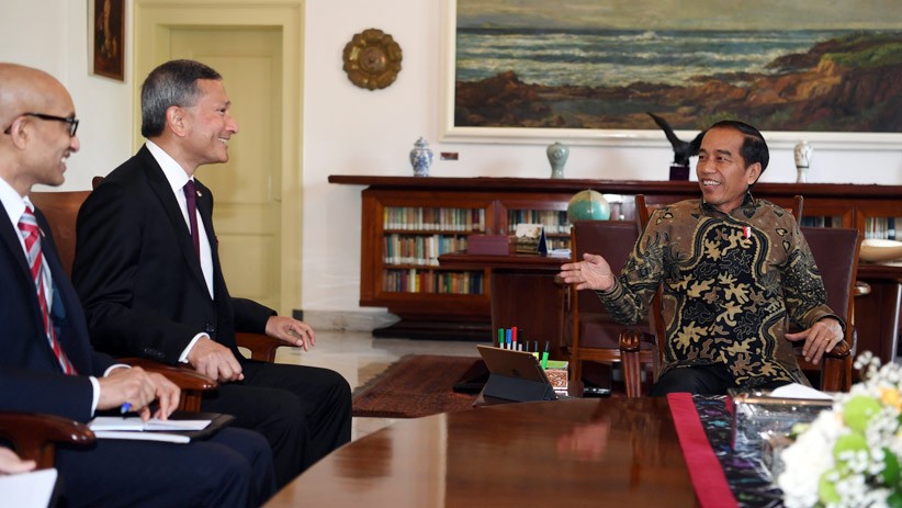 Presiden Jokowi Bertemu Menlu Singapura di Istana Bogor - Bagian 3