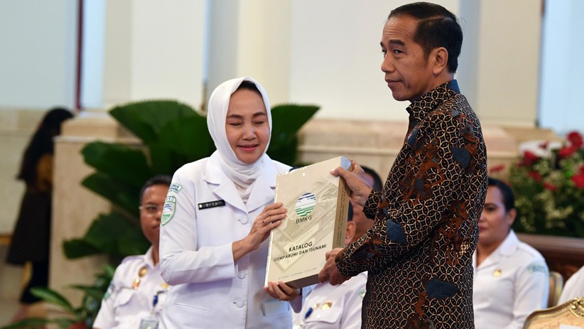 Jokowi Minta BMKG Berikan Pemahaman kepada Masyarakat soal Bencana Alam - Bagian 3