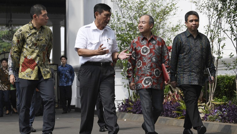 CEO Softbank, Grab dan Tokopedia Bertemu Presiden Jokowi Bahas Investasi - Bagian 3