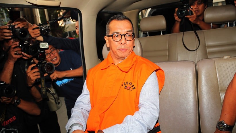 KPK Tahan Mantan Dirut Garuda Indonesia Emirsyah Satar - Bagian 1