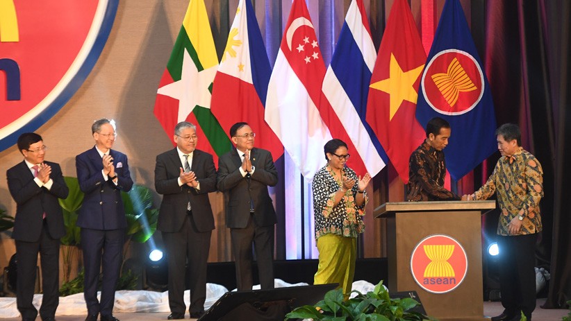 Presiden Jokowi Resmikan Gedung Baru Sekretariat ASEAN - Bagian 2