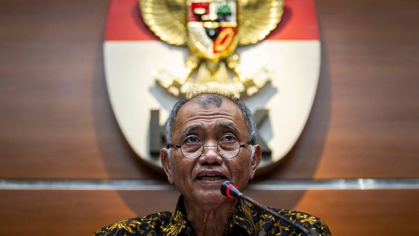 KPK Pamer Barang Bukti Dolar AS Hasil OTT Kasus Suap Impor Bawang Putih - Bagian 3