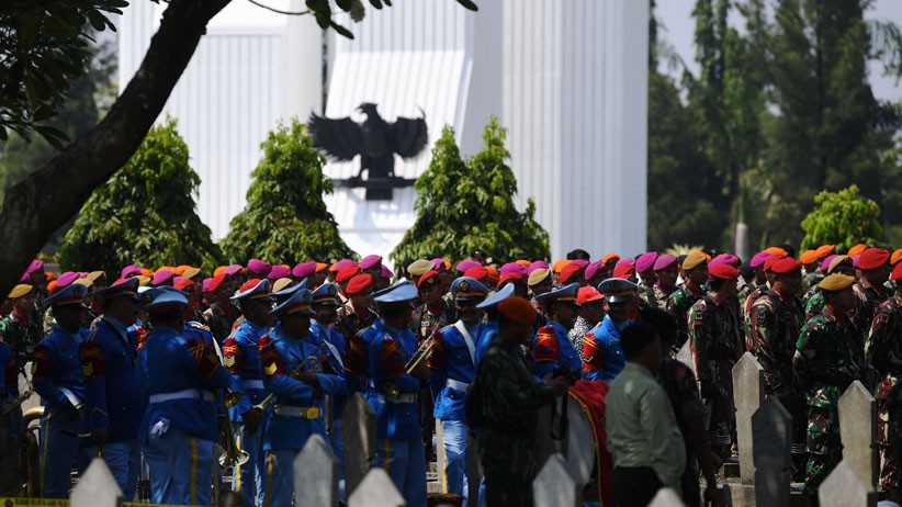 Suasana Persiapan Pemakaman BJ Habibie di Taman Makam Pahlawan Kalibata - Bagian 2