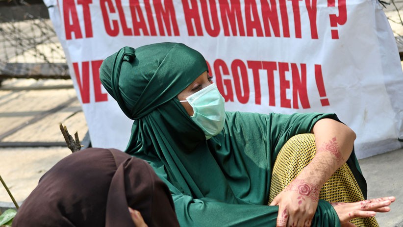 Bantuan Dihentikan, Para Pencari Suaka Kembali ke Trotoar Kebon Sirih - Bagian 4