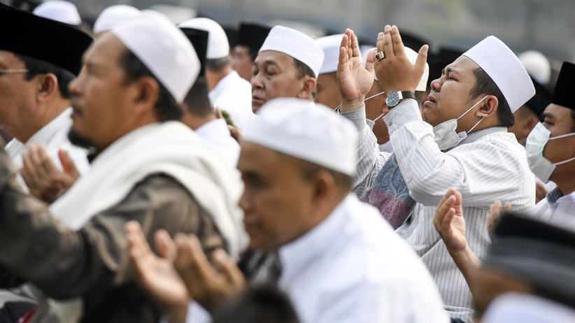 title 6 Doa Meminta Hujan, Arab, Latin, dan Artinya Lengkap Tata Cara Sholat Istisqa 6 Doa Meminta Hujan, Arab, Latin, dan Artinya Lengkap Tata Cara Sholat Istisqa
