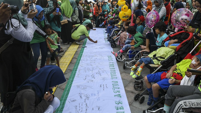 Aksi Kepedulian terhadap Penderita Celebral Palsy - Bagian 2