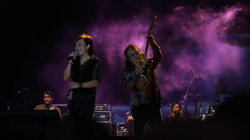 Pesta Kembang Api Meriahkan Hari Jadi ke-74 Provinsi Jawa Timur