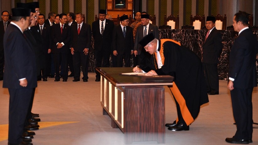 Lima Anggota BPK Periode 2019-2024 Ucap Sumpah Jabatan - Bagian 3