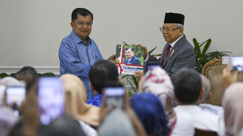 JK Serahkan Memori Jabatan Wakil Presiden kepada Ma'ruf Amin - Bagian 1