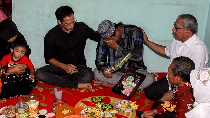 Mendikbud Nadiem Makarim Kunjungi Sekolah Ambruk di SD Gentong Pasuruan - Bagian 2