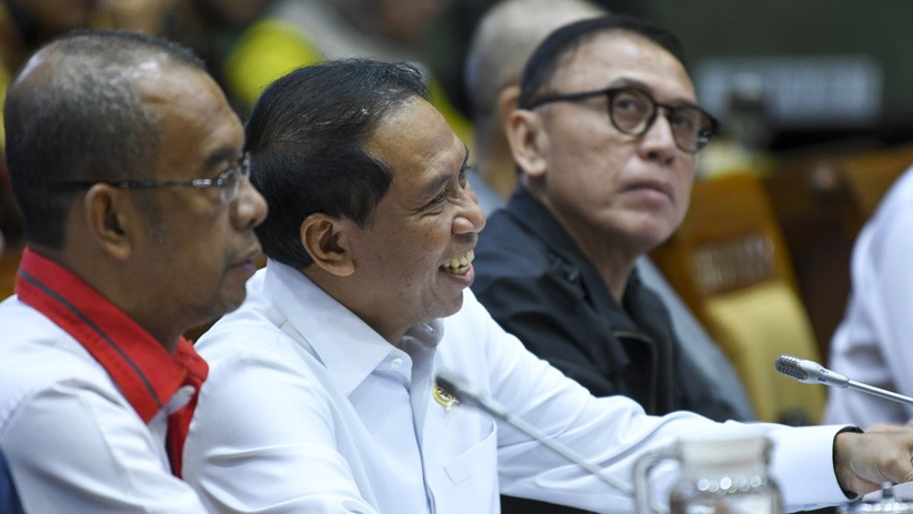 Menpora, Ketum PSSI dan DPR Bahas Pertimbangan Naturalisasi Atlet Sepak Bola - Bagian 2