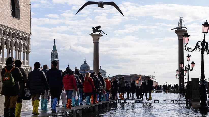 Foto-Foto Kota Venesia Terendam Banjir, Kerugian hingga Jutaan Euro - Bagian 7