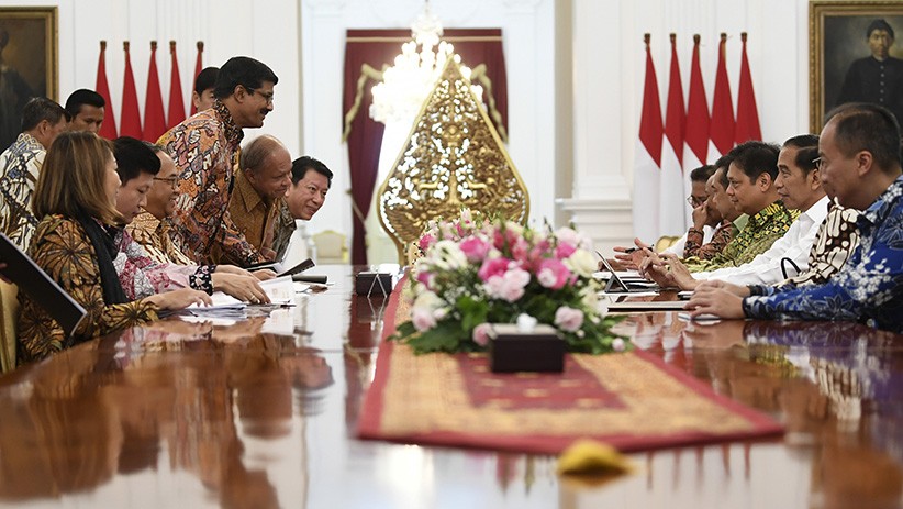 Presiden Jokowi Bertemu Pengusaha Tekstil Bahas Peningkatan Ekspor - Bagian 3