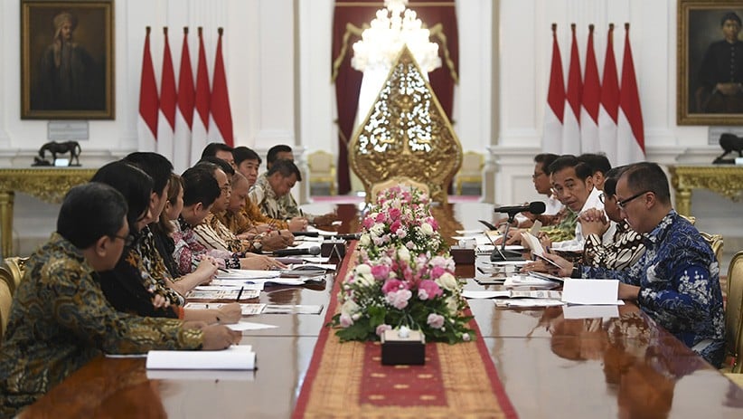 Presiden Jokowi Bertemu Pengusaha Tekstil Bahas Peningkatan Ekspor - Bagian 1