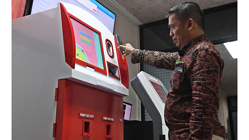 Anjungan Dukcapil Mandiri, Mesin Pencetak e-KTP hingga Akta Kematian - Bagian 3