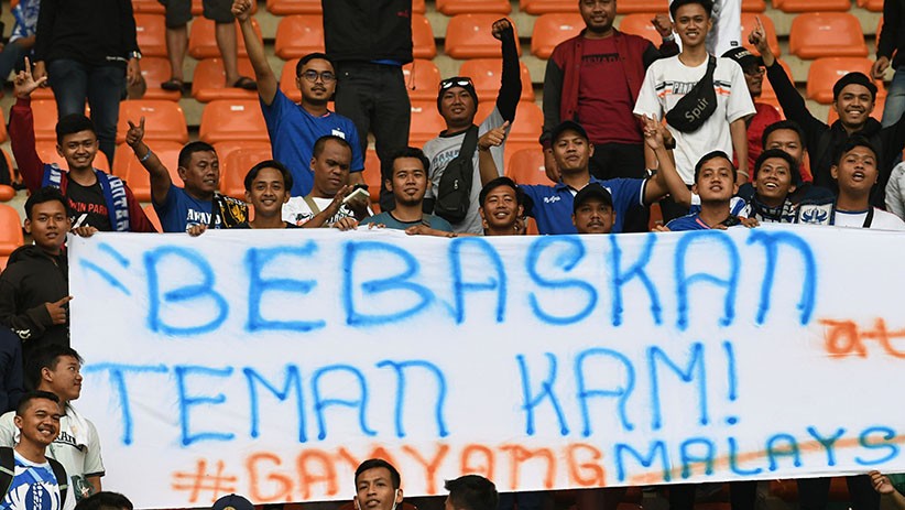 Aksi Tuntut Pembebasan Suporter Timnas Indonesia yang Ditahan Polisi Malaysia - Bagian 1