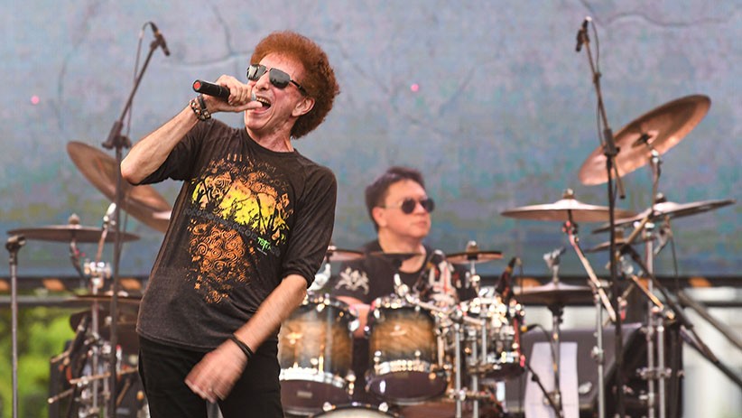 Penampilan Grup Rock Legendaris God Bless pada The 90's Festival - Bagian 4