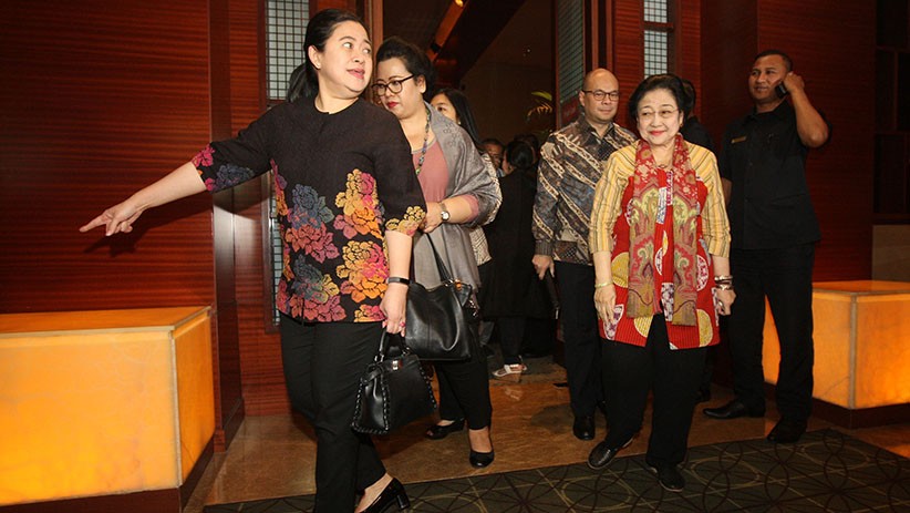 Megawati dan Puan Maharani Nobar Film Naga Bonar Reborn - Bagian 2