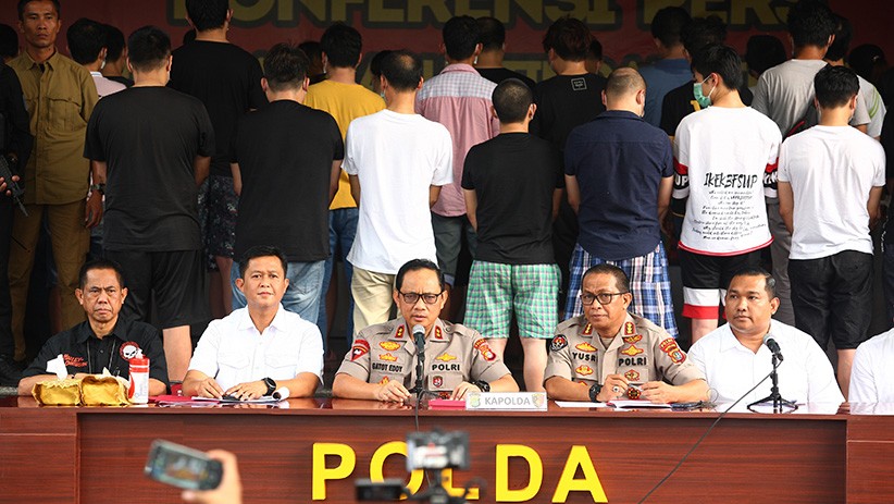 Polisi Tangkap Puluhan Warga China yang Terlibat Sindikat Penipuan Online - Bagian 2