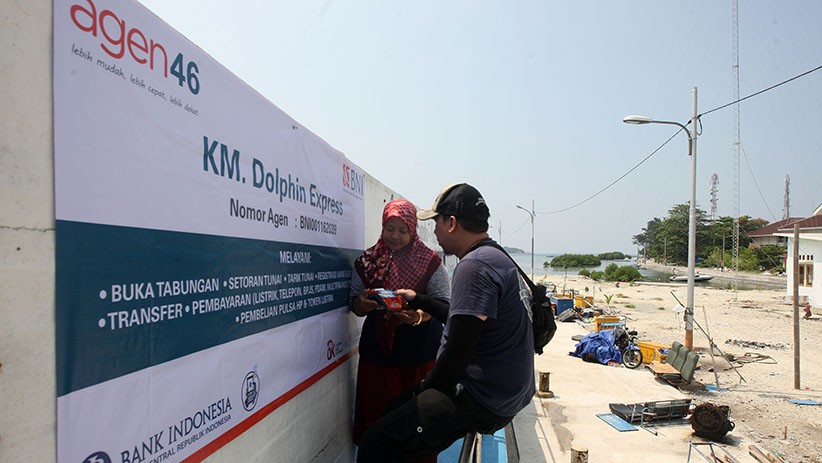 Agen 46 Terapung Layani Nasabah BNI di Kepulauan Seribu - Bagian 2