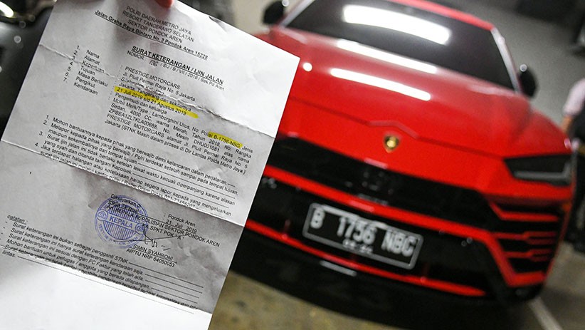 Razia Mobil Mewah Pajak Bermasalah, Lamborghini Ini Pakai Plat Nomor Palsu - Bagian 2