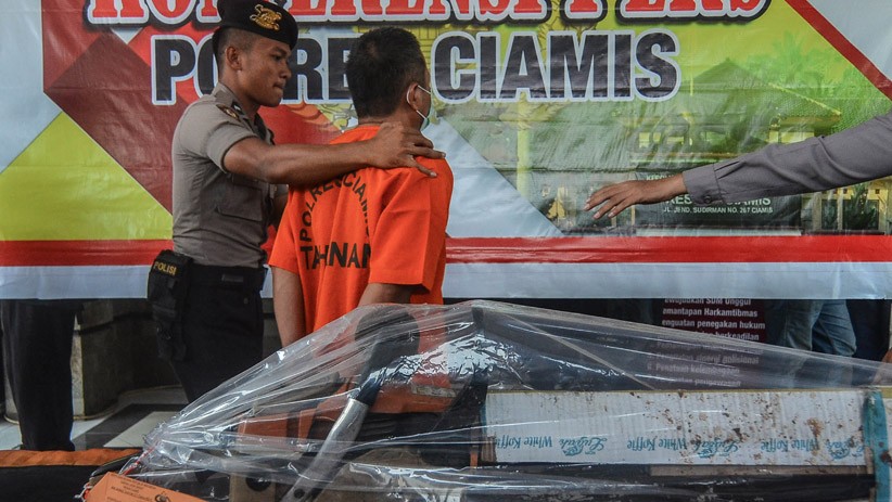 Polisi Tangkap Pelaku Pembalakan Liar, Kerugian Negara Mencapai Rp1,2 Miliar - Bagian 2