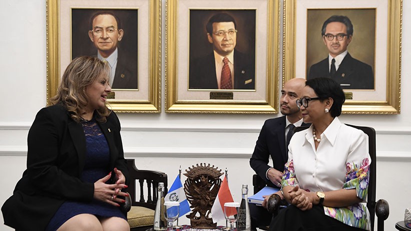 Perkuat Hubungan Bilateral, Menteri Retno Bertemu Menlu Guatemala - Bagian 1