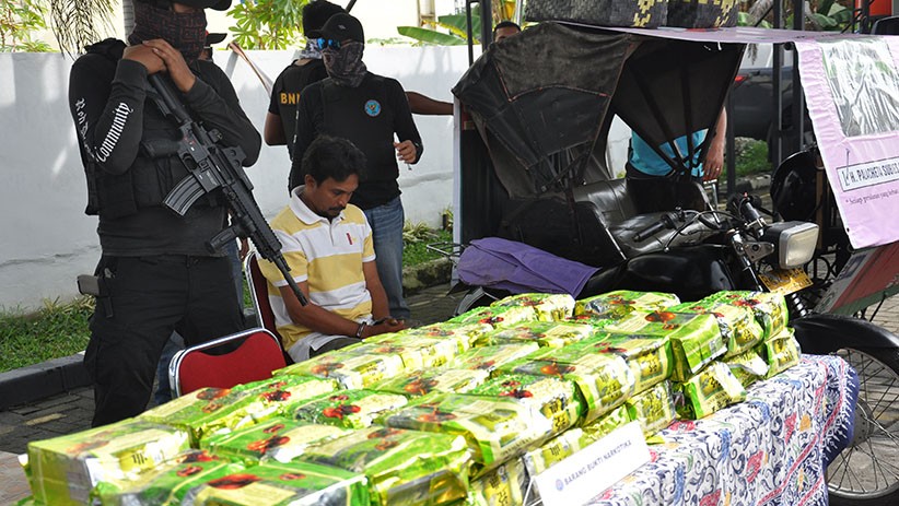 Bandar Narkoba, Zulkifli Edarkan 50 Kg Sabu Pakai Becak Motor di Medan - Bagian 1