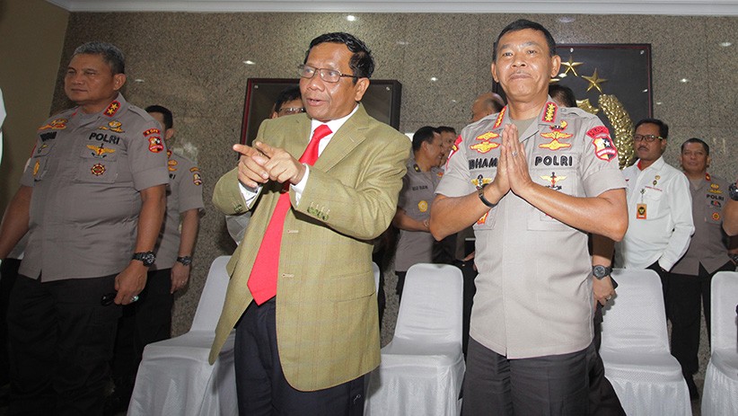 Menko Polhukam Bertemu Kapolri, Koordinasi Pengamanan Natal dan Tahun Baru - Bagian 1