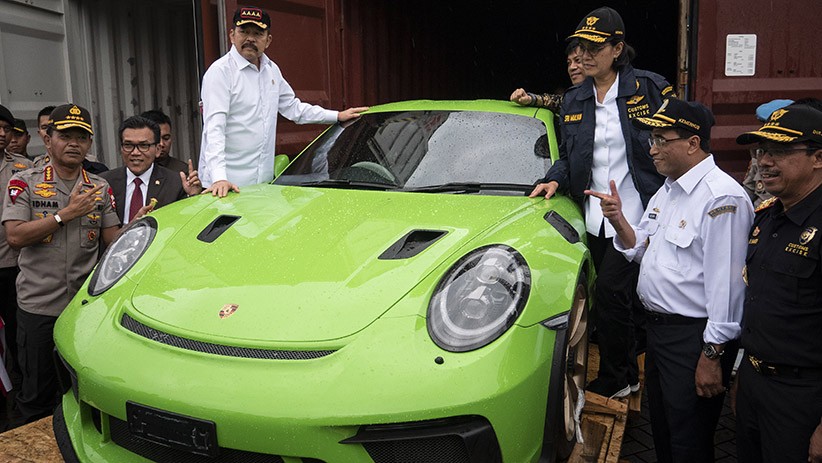Gaya Menkeu hingga Kapolri saat Ungkap Penyelundupan Mobil dan Motor Mewah - Bagian 1