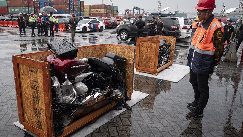 Gaya Menkeu hingga Kapolri saat Ungkap Penyelundupan Mobil dan Motor Mewah - Bagian 5