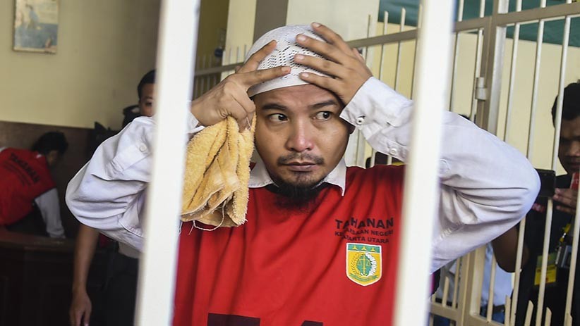 Zul Zivilia Divonis 18 Tahun Penjara - Bagian 1