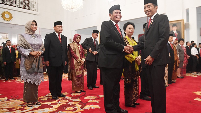 Pose Lima Dewan Pengawas KPK usai Pelantikan - Bagian 3