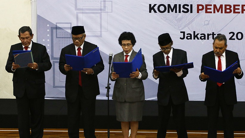 Agus Rahardjo Serahkan Jabatan Ketua KPK kepada Firli Bahuri - Bagian 2