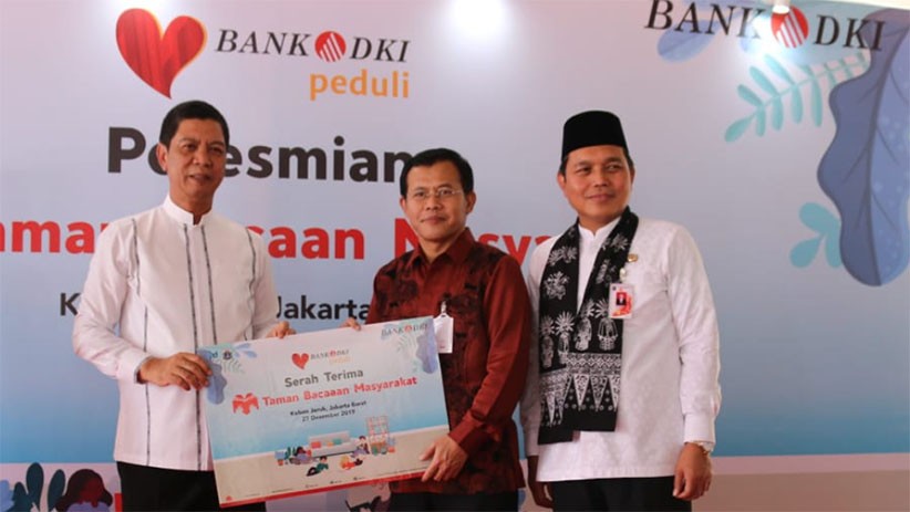 Buka Taman Bacaan Masyarakat, Bank DKI Serahkan Buku dan Komputer - Bagian 2