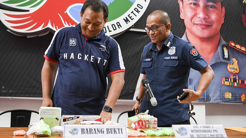 Polisi Tembak Mati Bandar Narkoba, 2.000 Pil Ekstasi Disita - Bagian 2