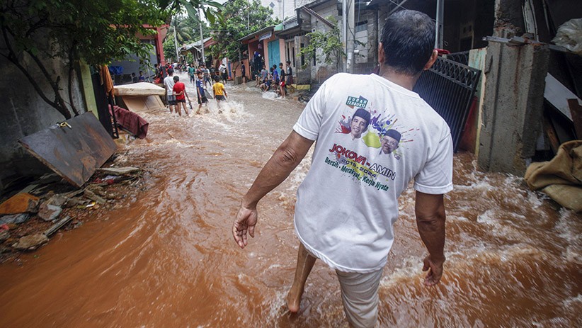 Perumahan Citayam Banjir akibat Tanggul Jebol, Satu Warga Meninggal Dunia - Bagian 3