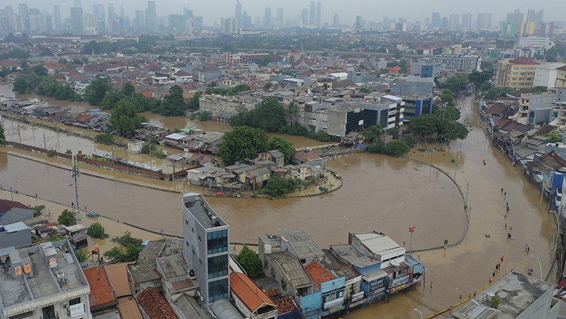 Penampakan dari Udara Banjir di Bukit Duri dan Kampung Pulo Jakarta - Bagian 4