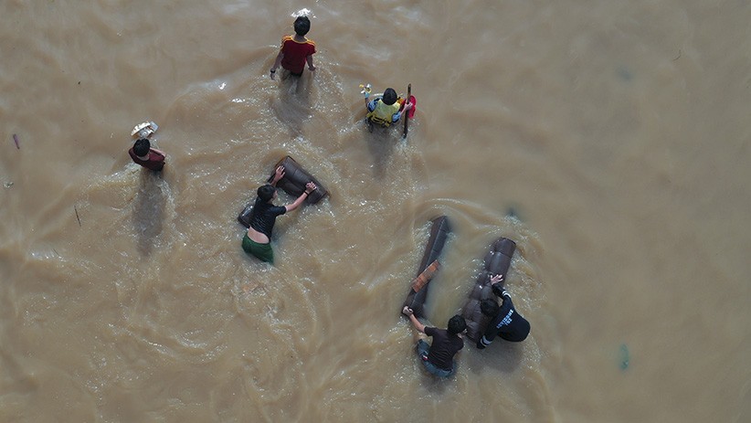 Penampakan dari Udara Banjir di Bukit Duri dan Kampung Pulo Jakarta - Bagian 5