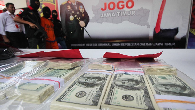 Polda Jatim Ungkap Peredaran Ribuan Uang Dolar AS Palsu - Bagian 2