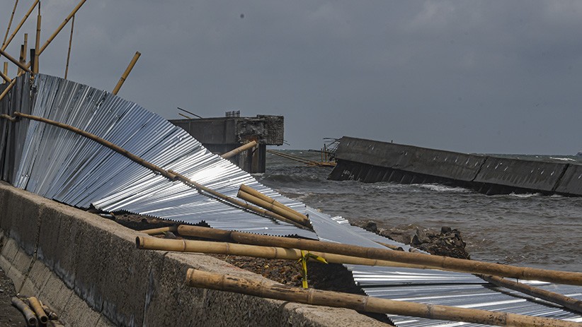 BMKG Imbau Warga Jakarta Utara Waspada Rob hingga 11 Januari 2020 - Bagian 3