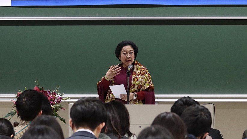 Megawati Terima Gelar Doktor Honoris Causa dari Universitas Soka Jepang - Bagian 2